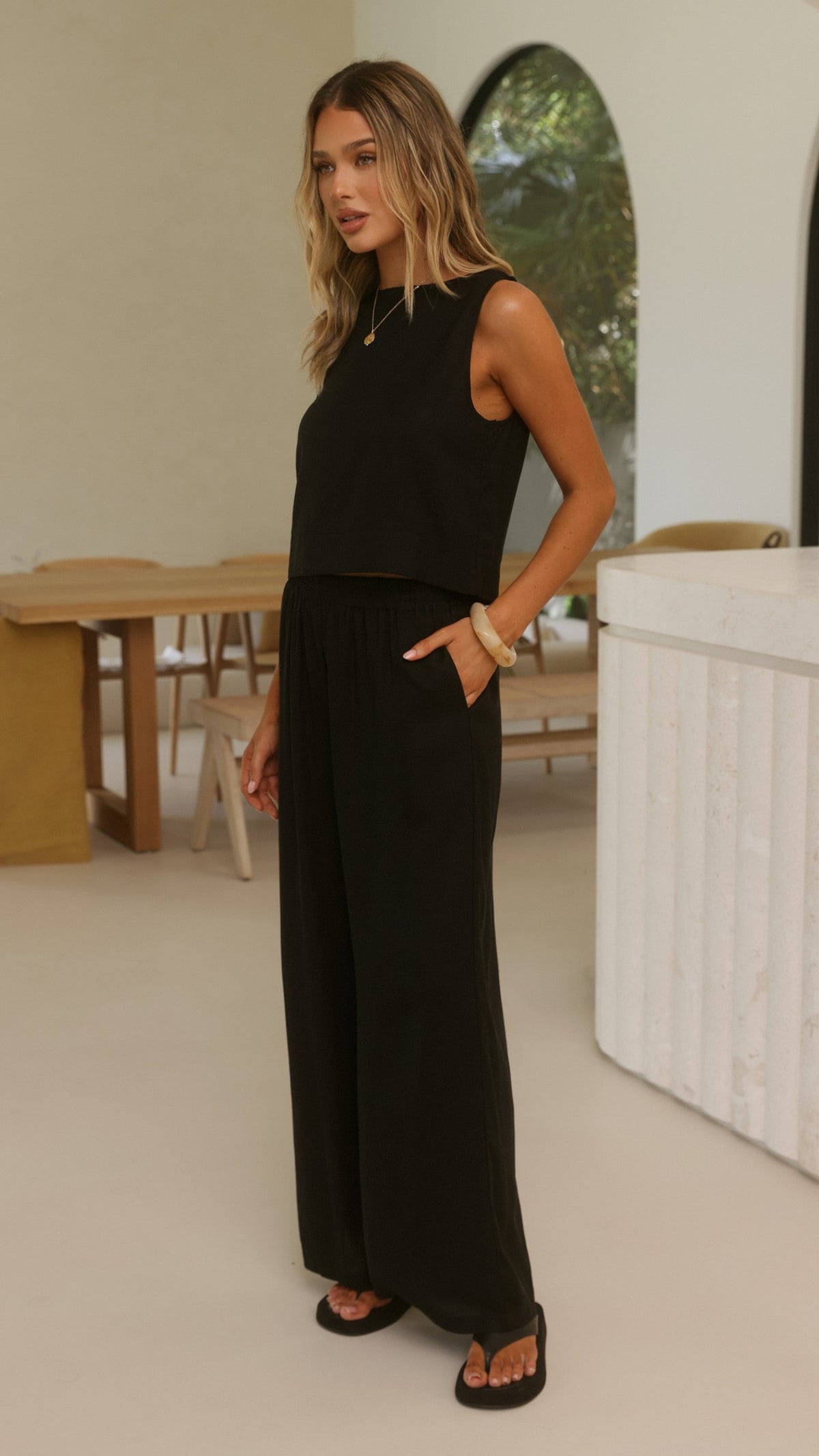 Nadie Crop Top - Black