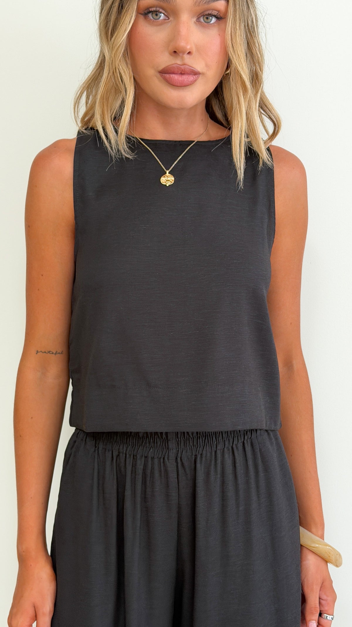 Nadie Crop Top - Black